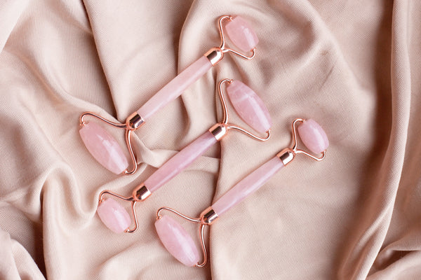 ROSE QUARTZ DETOXING FACE ROLLER